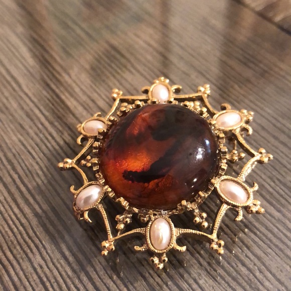 Vintage 1928 Brand Tortoise Shell Center Pin - Picture 6 of 11